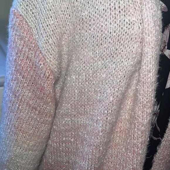Light pink and off-white super cozy, soft and comfy sweater duster, new, one sz - Picture 6 of 10